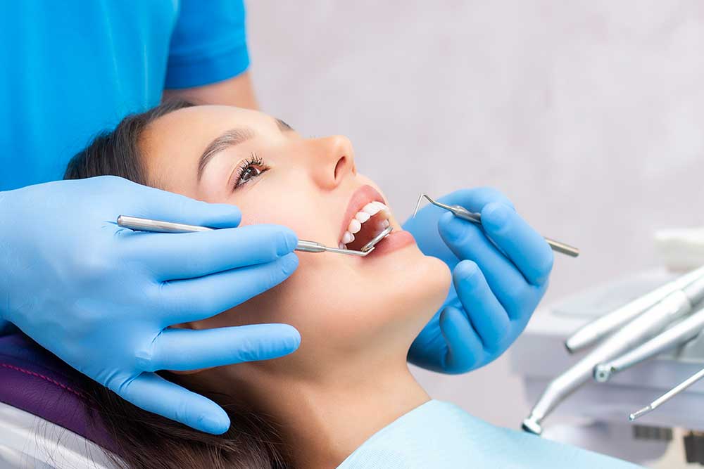 What Makes A Good Dentist? 9 Signs You’re In The Right Hands